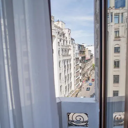 Apartment Prime Location With Breathtaking Architectural Views *