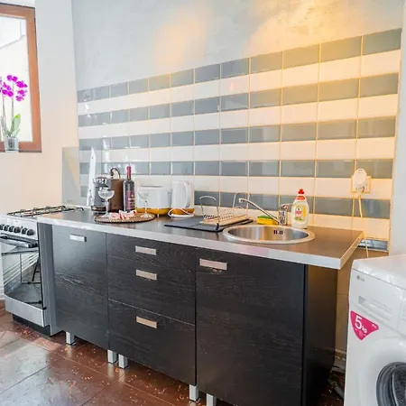 Apartment Prime Location With Breathtaking Architectural Views