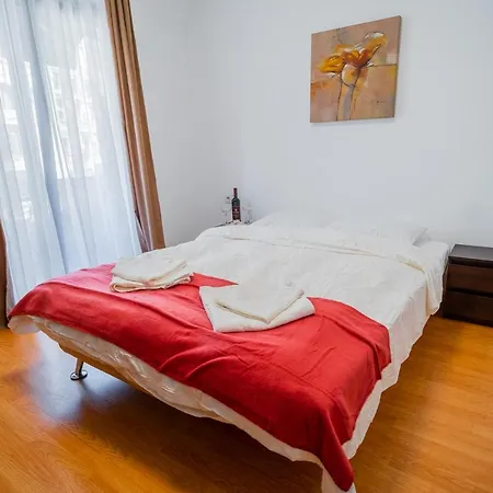 Prime Location With Breathtaking Architectural Views Apartment Bukarest